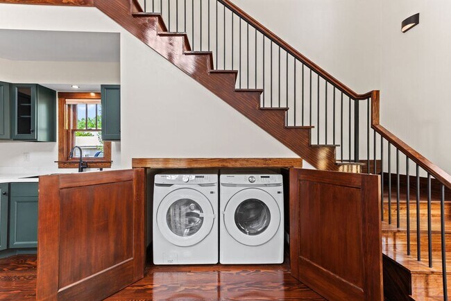 Building Photo - Beautiful 2 Bedroom 2 Bathroom Near Down Town Loveland
