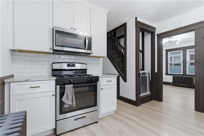 Building Photo - 44 Holburn Ave