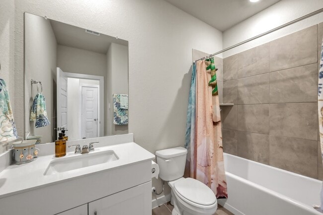 Building Photo - 372 Sunrise Ranch Dr