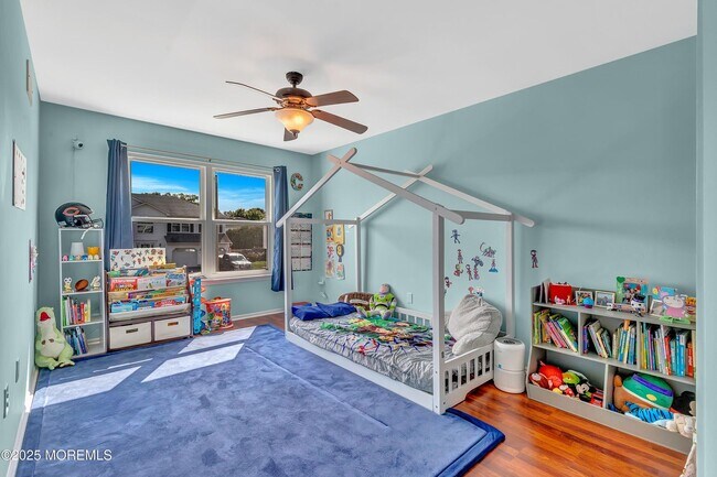 Building Photo - Spacious 4BR Colonial with Garage & Pool