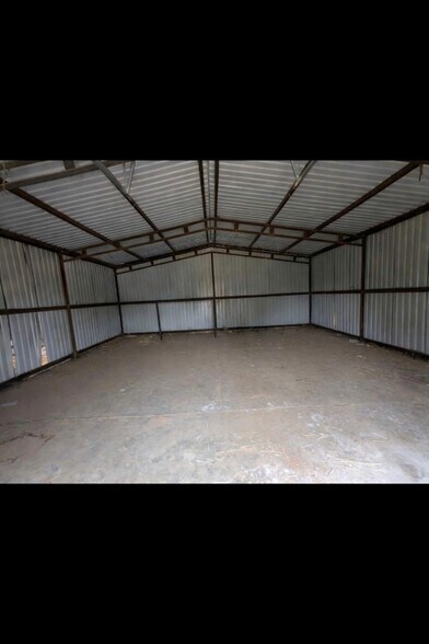 Building Photo - 503 W Birch St