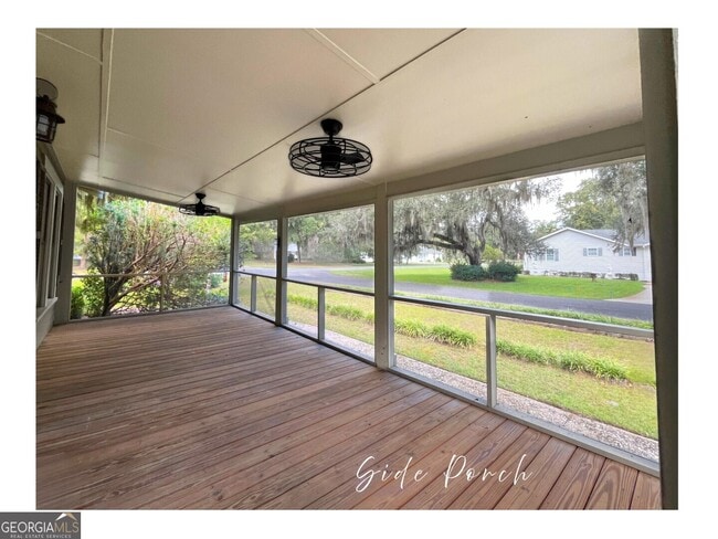 Building Photo - 208 Bartlett St