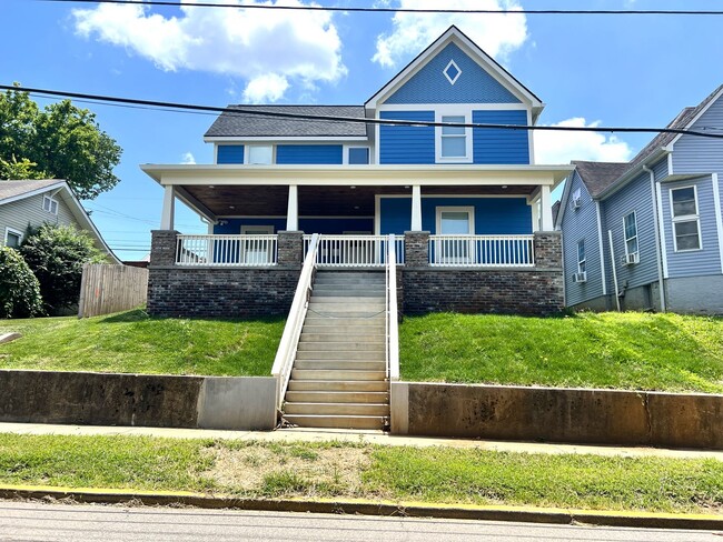 Primary Photo - $1680 per Bedroom | Fort Sander Duplex w/ ...