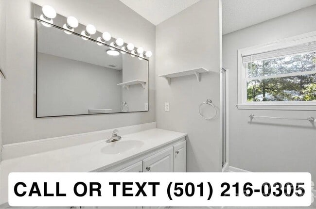 Building Photo - 1307 Creekview Dr