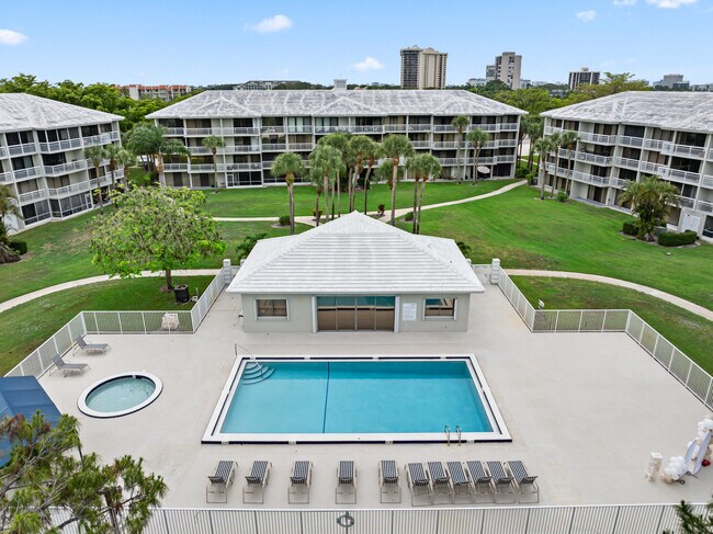 Building Photo - 2621 Village Blvd