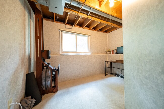 Building Photo - 1581 Woodside Ct NE