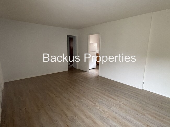 Building Photo - Wonderful two-bedroom unit in Monterey