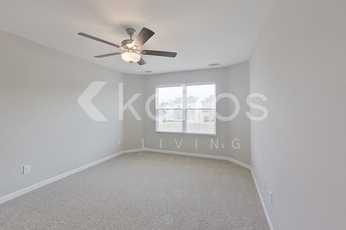 Building Photo - 895 Silent Barge Cv