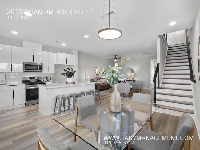 Building Photo - 2015 Titanium Rock Rd