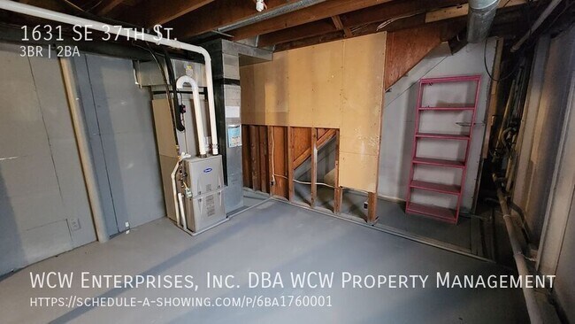 Building Photo - 1631 SE 37th St