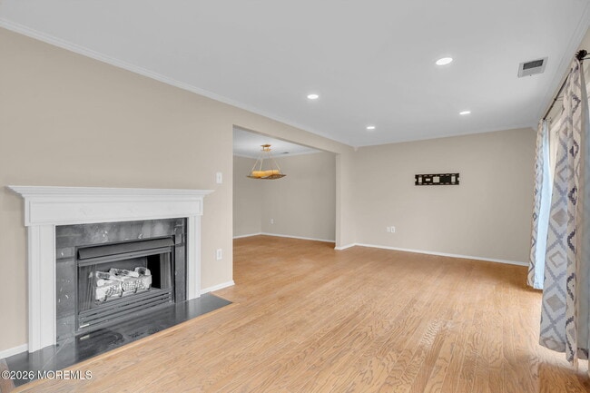 Building Photo - 63 Dover Ct