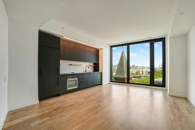 Building Photo - 329 Broadway