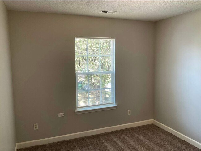 Building Photo - 5527 Black Fox Ct