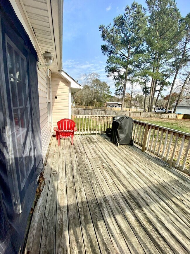 Building Photo - Beautiful 4 Bedroom Richlands Home for Rent