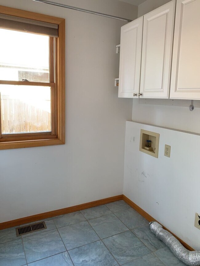 Building Photo - West-Side Gem! Sprawling Single-Family Home w/ Finished Basement