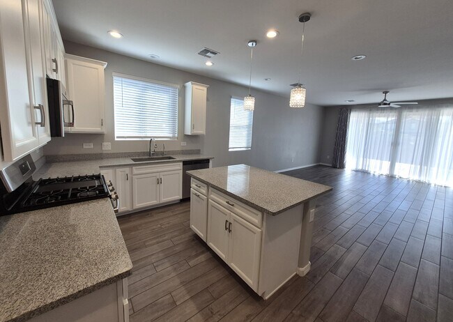 Building Photo - 7742 S Long Pond Walk Way