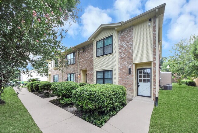 Building Photo - 6710 Biggs Ct