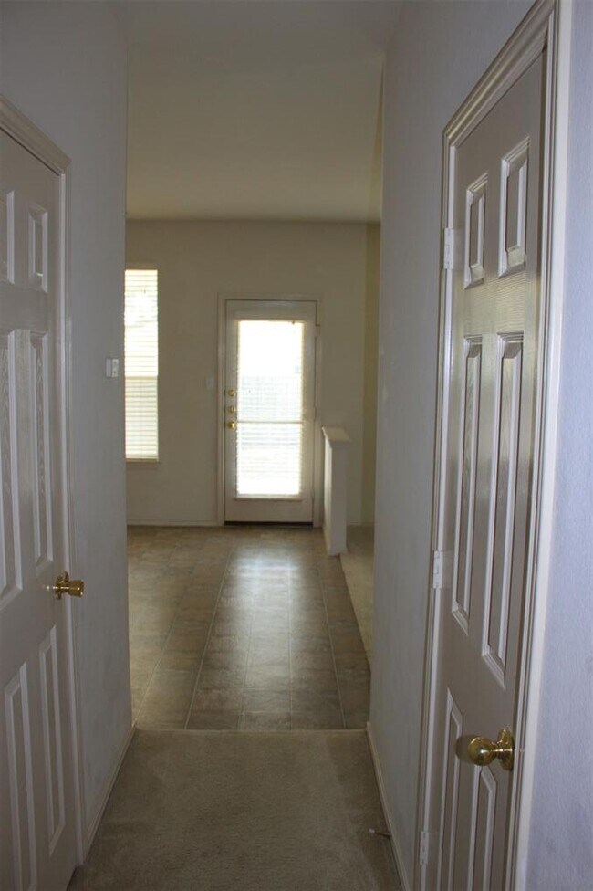 Building Photo - 11700 Raymond C Ewry Ln