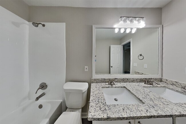 Building Photo - 10406 E Summit Canyon Dr