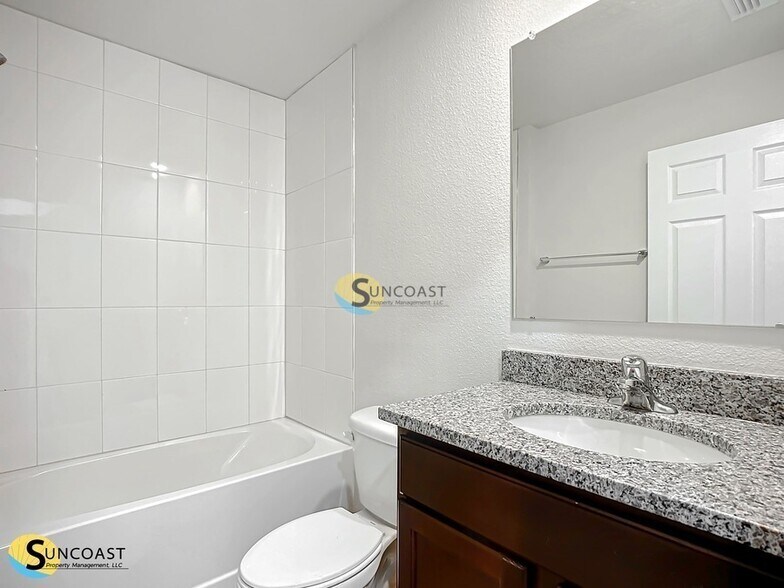 Building Photo - 43 Regency Dr