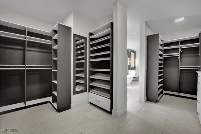 Building Photo - 378 Tranquil Peak Ct