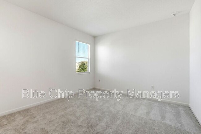 Building Photo - 211 Ballo Dr