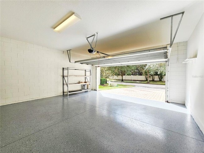 Building Photo - 11867 Verrazano Dr