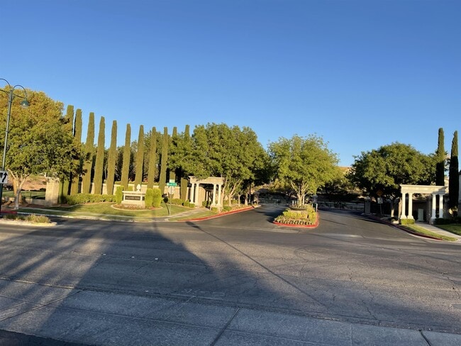 Building Photo - 1589 Sabatini Dr