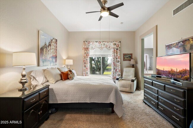 Building Photo - 10527 E Tierra Buena Ln