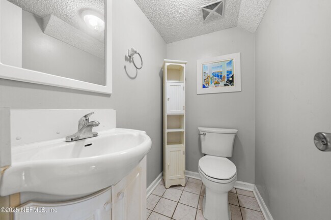 Building Photo - 303 Kettering Terrace