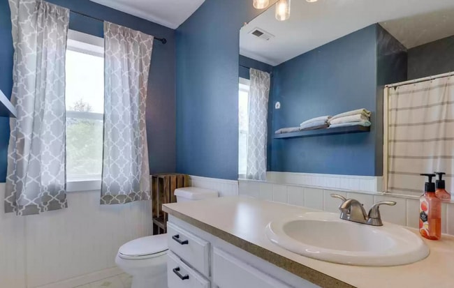 Building Photo - Lovely 3 bedroom Home in Pioneer Place!