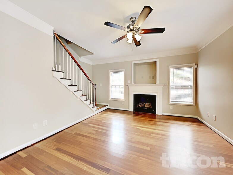 Building Photo - 4311 Glen Heights Way