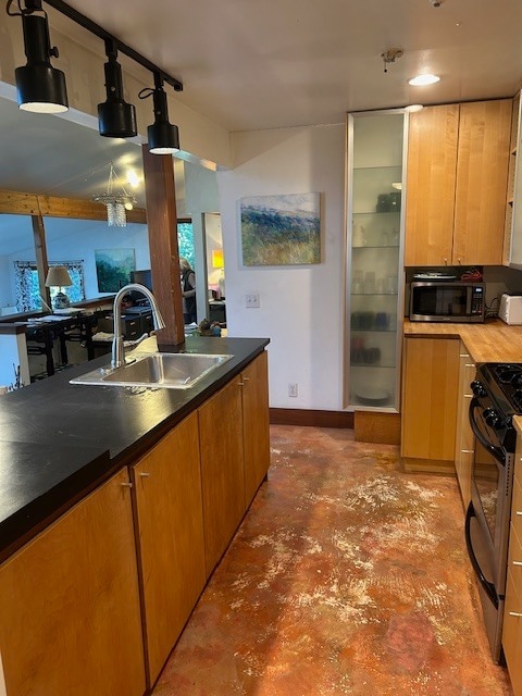 Building Photo - 77 Mirabel Ave