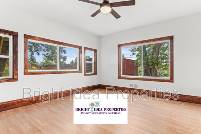 Building Photo - 2755 Woodbury Dr