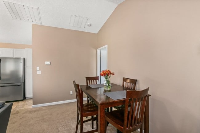 Building Photo - Beautiful 2BD/2BA townhome in Table Mountain Heights