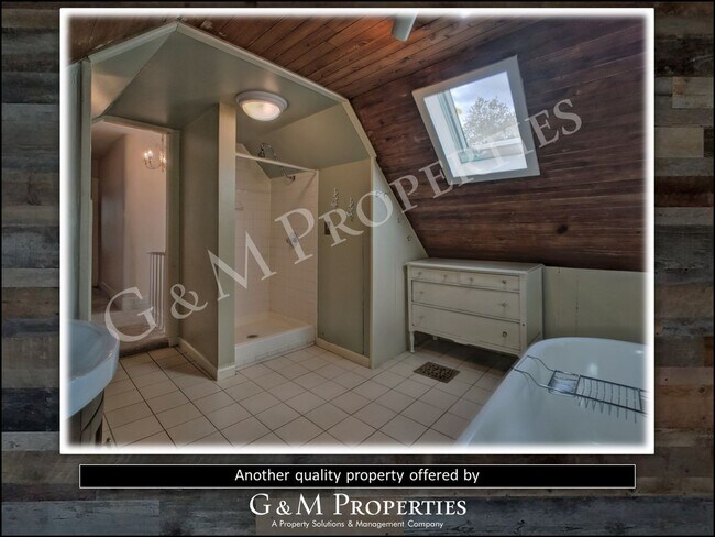 Building Photo - 3-Bedroom Rental Home: South Wedge Neighborhood!