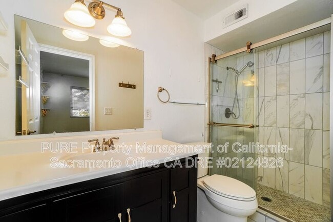 Building Photo - 2153 Cottage Way