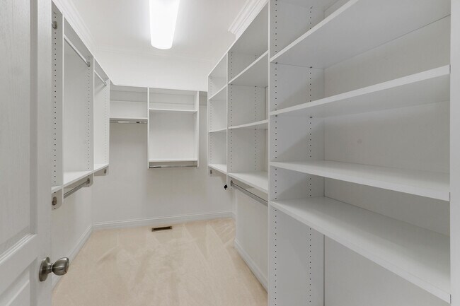 Building Photo - 1131 Turnberry Ct