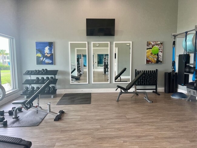 Building Photo - 2 Bedroom 2.5 bath Townhome in Beachwalk!