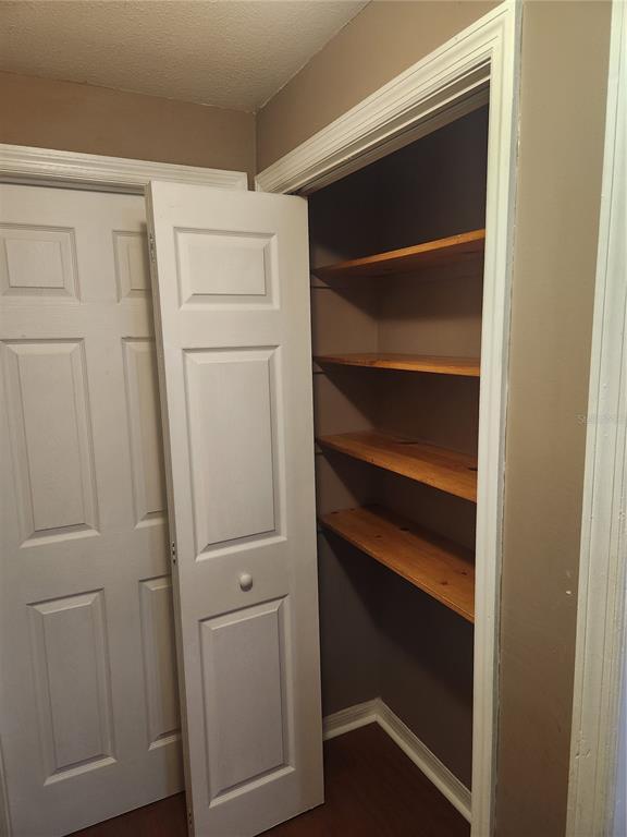 Building Photo - 1215 Skyview Blvd