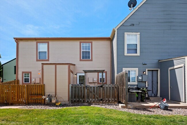 Building Photo - 1683 S Blackhawk Way