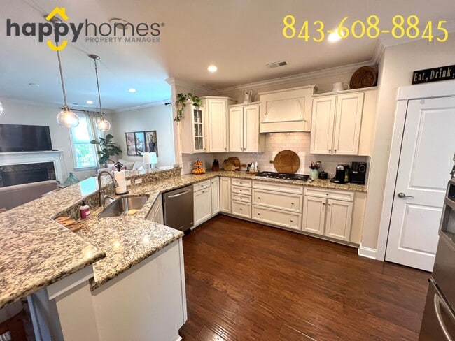 Building Photo - 4/3.5 Home at Carolina Bay in West Ashley!