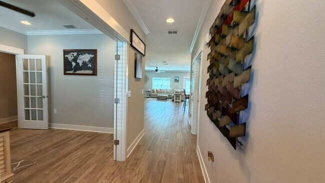Building Photo - 3206 Oak Bluff Ln
