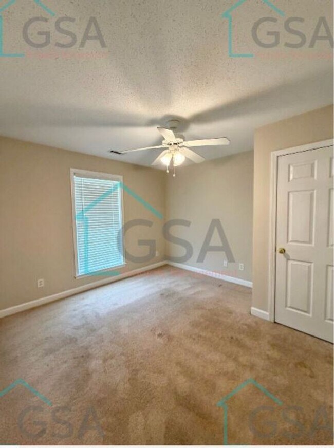 Building Photo - 225 Laurel Trace Cir