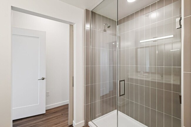 Building Photo - 222 E Jefferson St