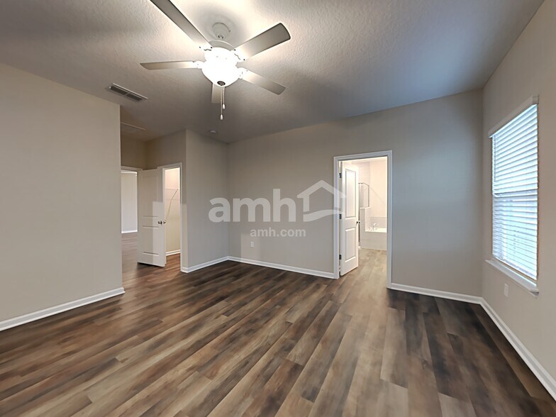 Building Photo - 101 Hemlock Pt