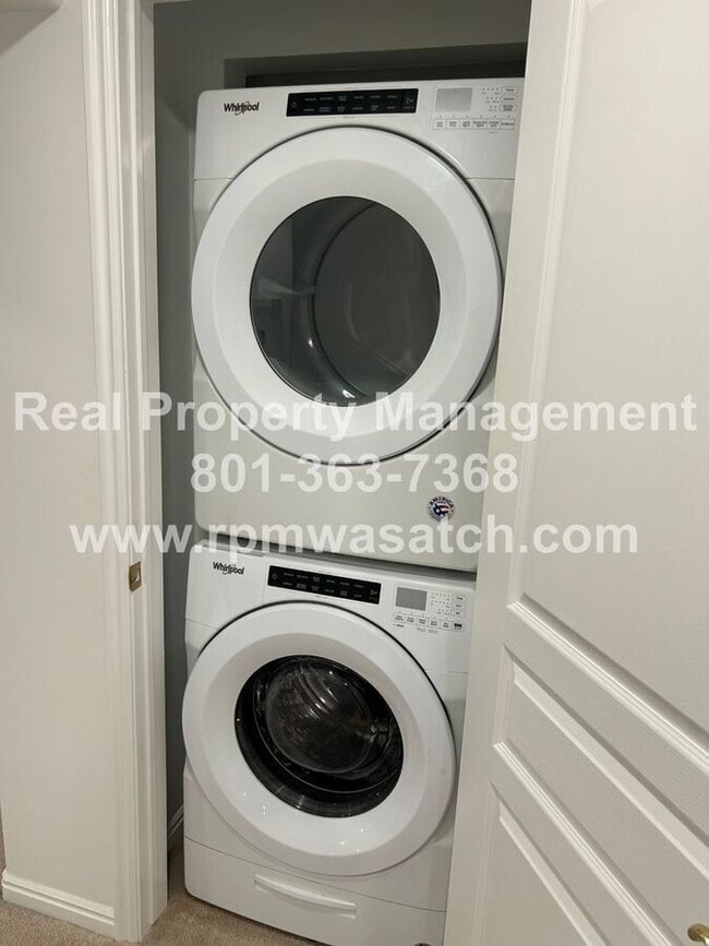 Building Photo - 13982 S Hawberry Rd