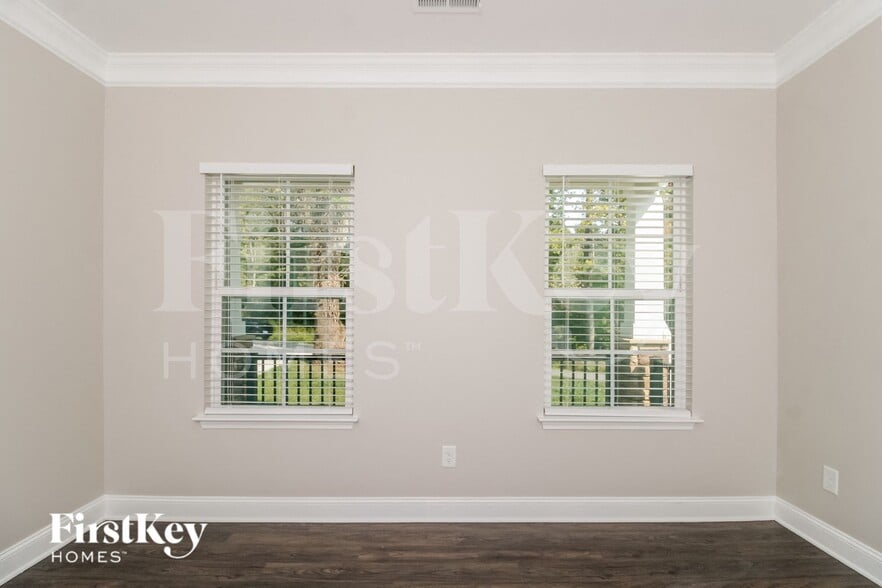 Building Photo - 4715 Romara Dr