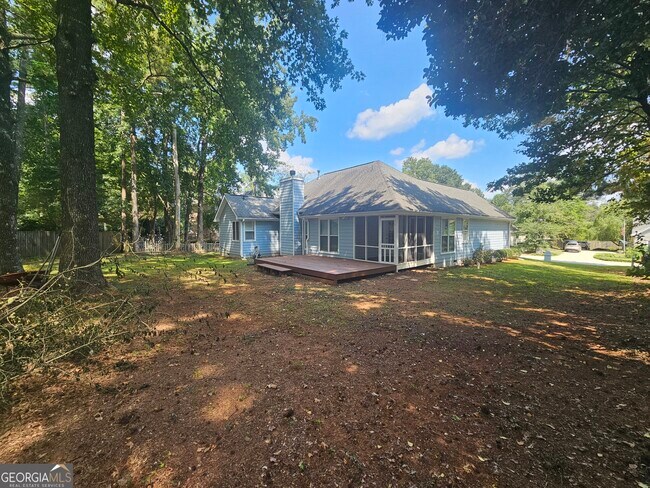 Building Photo - 30 Glenridge Dr