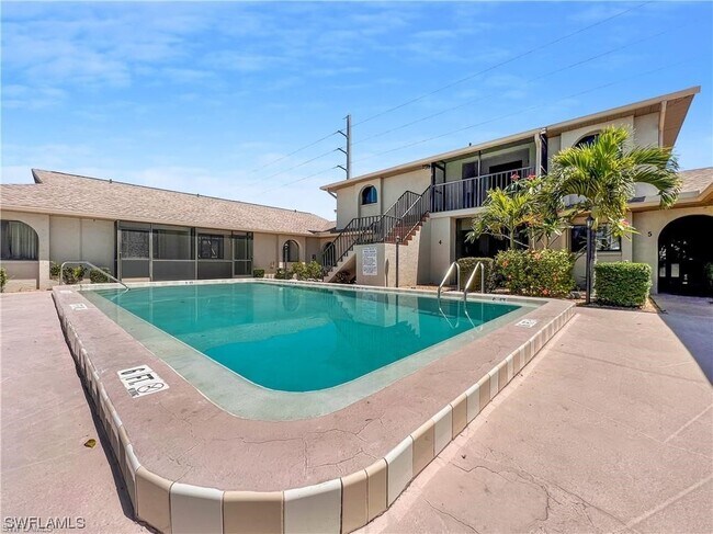 Building Photo - 610 SW 47th Terrace